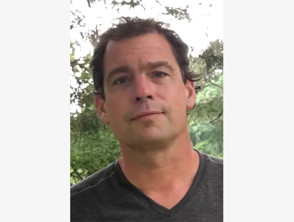 Jonathan Earle